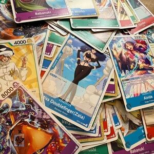 One Piece OP-01 Bundle of 50 Bulk Trading Cards - NM